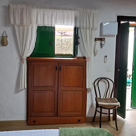 Casa Santana Segura *